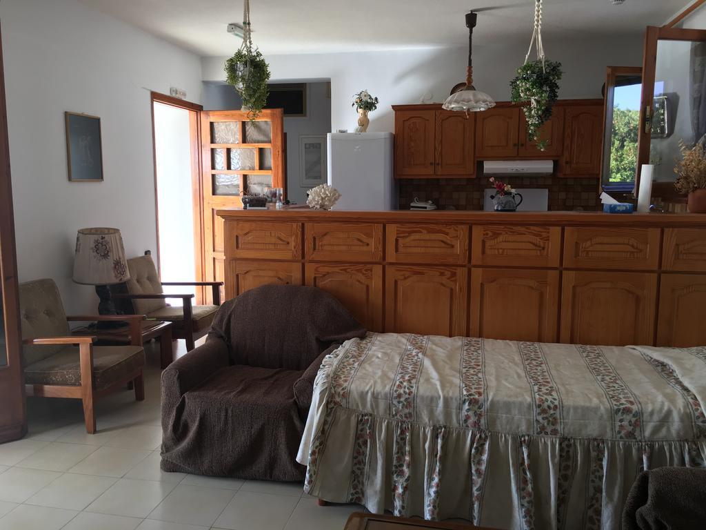Vasilikos Apartments Paralia Agias Foteinis Pokoj fotografie